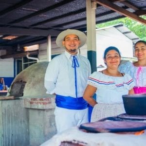 El viejo "Cultural tasting experience", boat tour, lunch and transportation