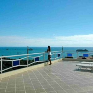 Manuel Antonio Vacation Home With Modern Amenities