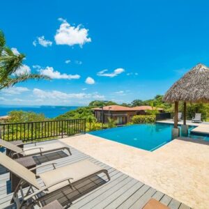 Azul Paraiso 7C: Gorgeous 3 Bedroom 3 Bathroom on a Perfect Location!