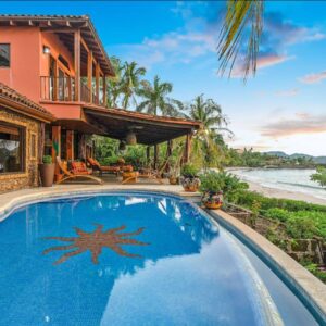 Casa Piedra: Beachfront Perfection on Playa Flamingo!